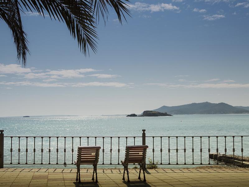 Aparthotel Vibra Club Maritim Сан-Антонио-Абад Экстерьер фото